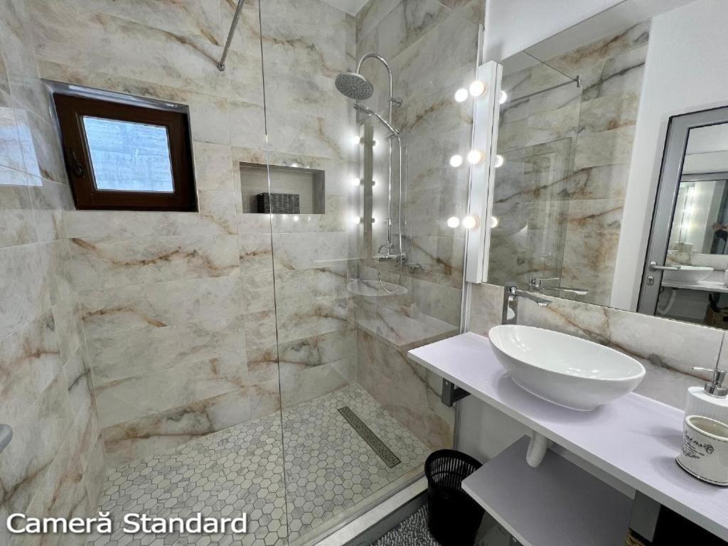 Casa Eden - Apartamente Langa Lac Colibiţa Exteriör bild